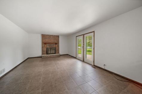 8 Half Day Road Lincolnshire IL 60069