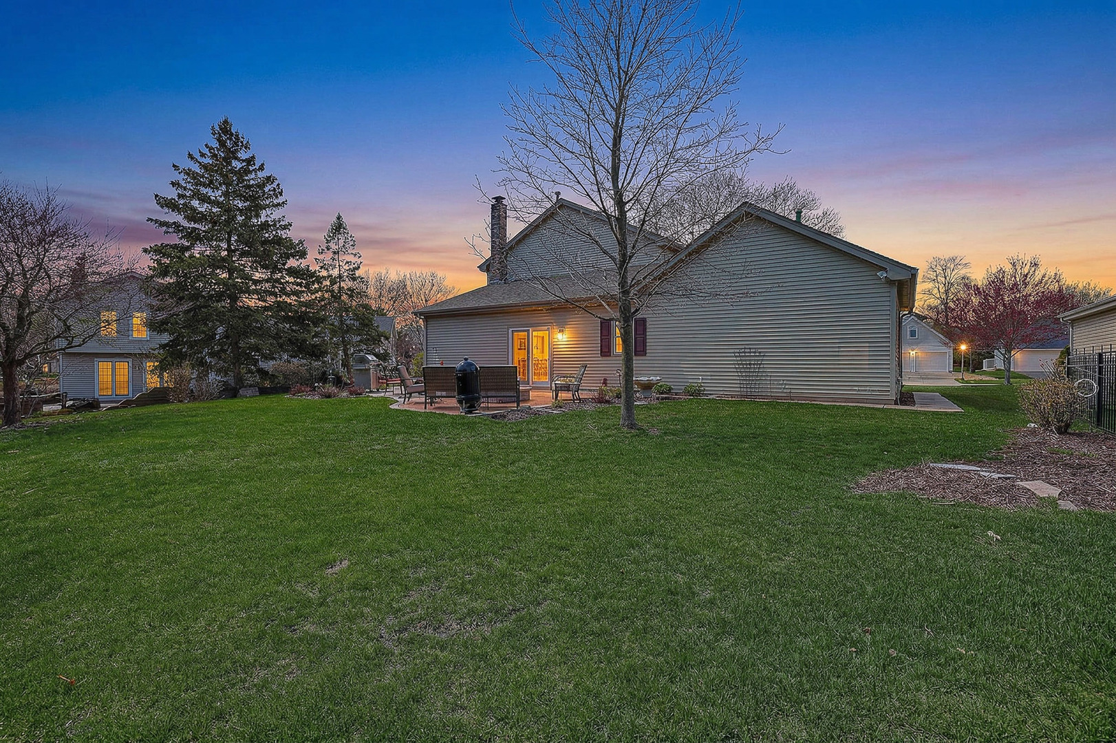 229 Tudor Lane Schaumburg IL 60193