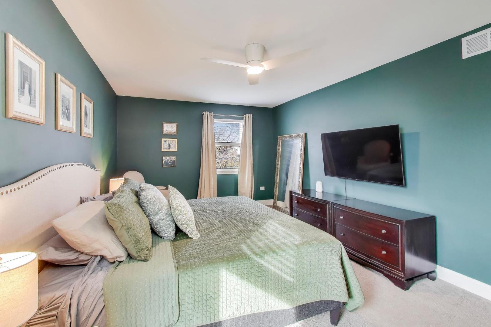 270 Pebblestone Road Naperville IL 60565
