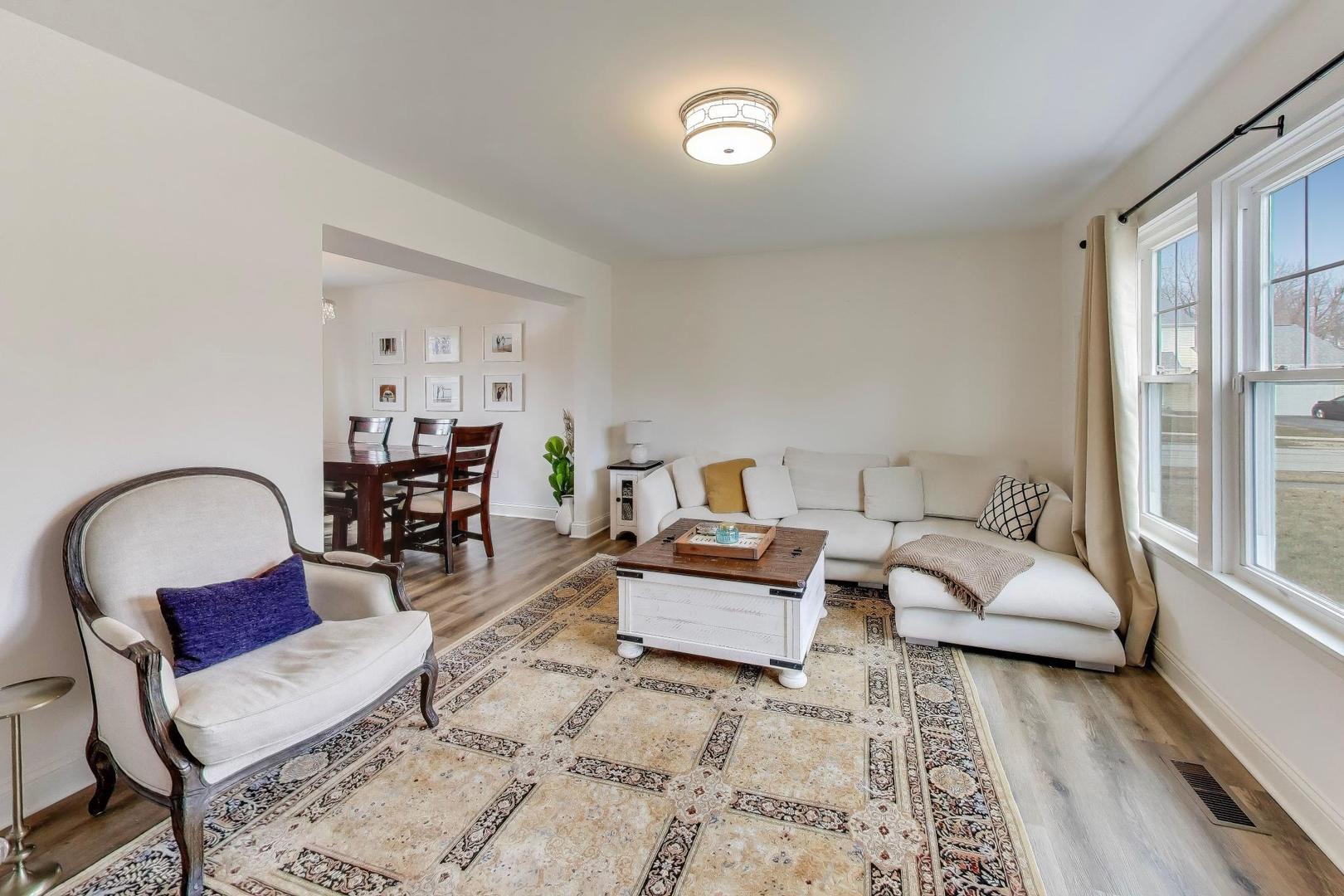 270 Pebblestone Road Naperville IL 60565