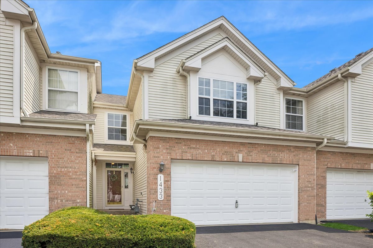 1433 Quincy Bridge Court Bartlett IL 60103