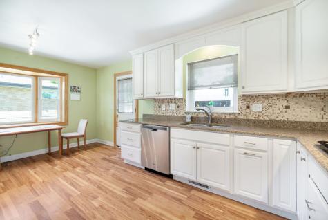 913 South Mitchell Avenue Elmhurst IL 60126