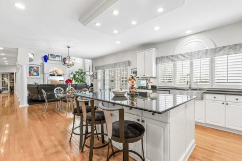 25246 North Abbey Glenn Drive Hawthorn Woods IL 60047