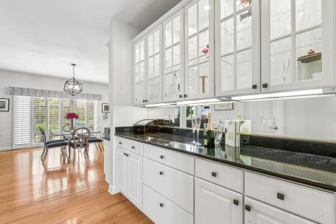 25246 North Abbey Glenn Drive Hawthorn Woods IL 60047