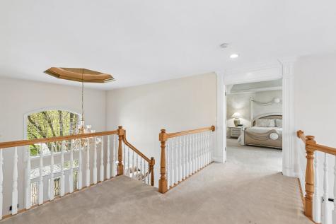 25246 North Abbey Glenn Drive Hawthorn Woods IL 60047
