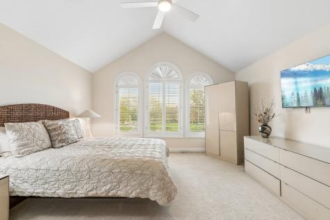 25246 North Abbey Glenn Drive Hawthorn Woods IL 60047