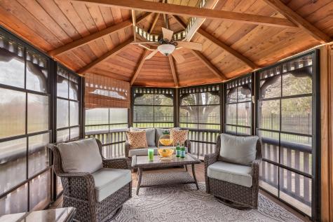 25246 North Abbey Glenn Drive Hawthorn Woods IL 60047