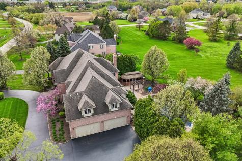 25246 North Abbey Glenn Drive Hawthorn Woods IL 60047