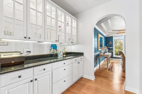 25246 North Abbey Glenn Drive Hawthorn Woods IL 60047