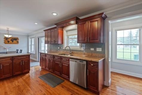 927 South Charlotte Street Lombard IL 60148
