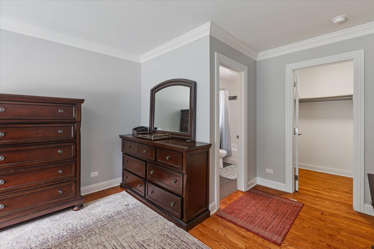927 South Charlotte Street Lombard IL 60148