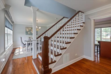 927 South Charlotte Street Lombard IL 60148