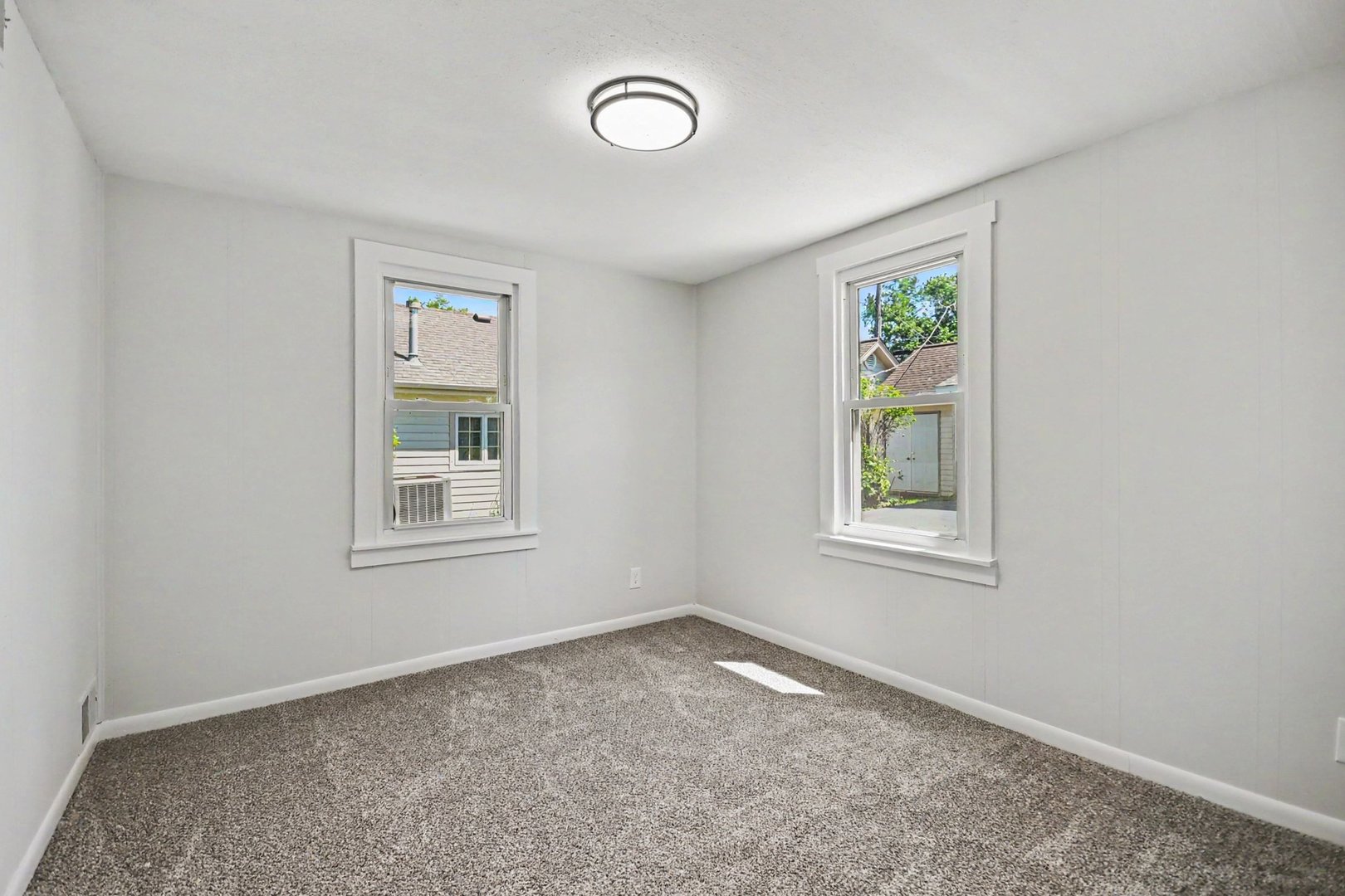 710 South Loucks Street Aurora IL 60505