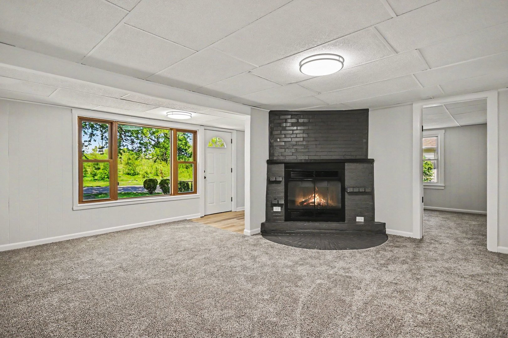 710 South Loucks Street Aurora IL 60505