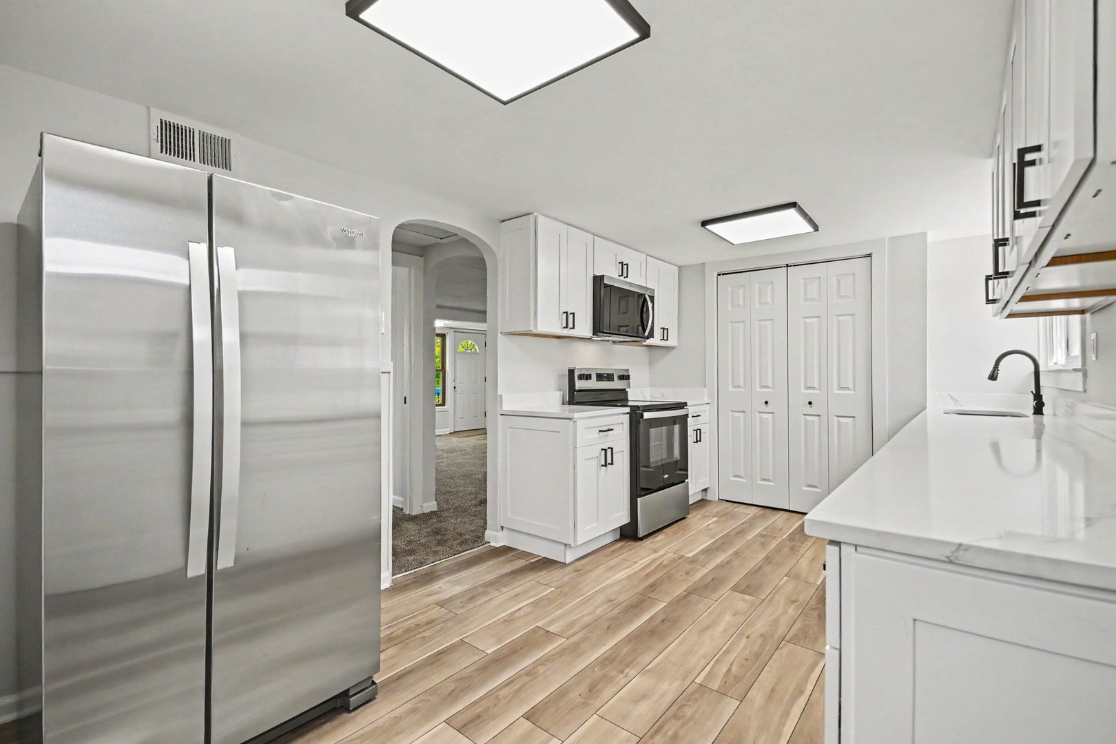 710 South Loucks Street Aurora IL 60505