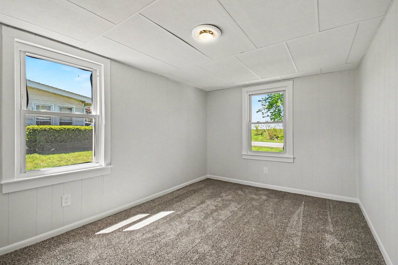 710 South Loucks Street Aurora IL 60505