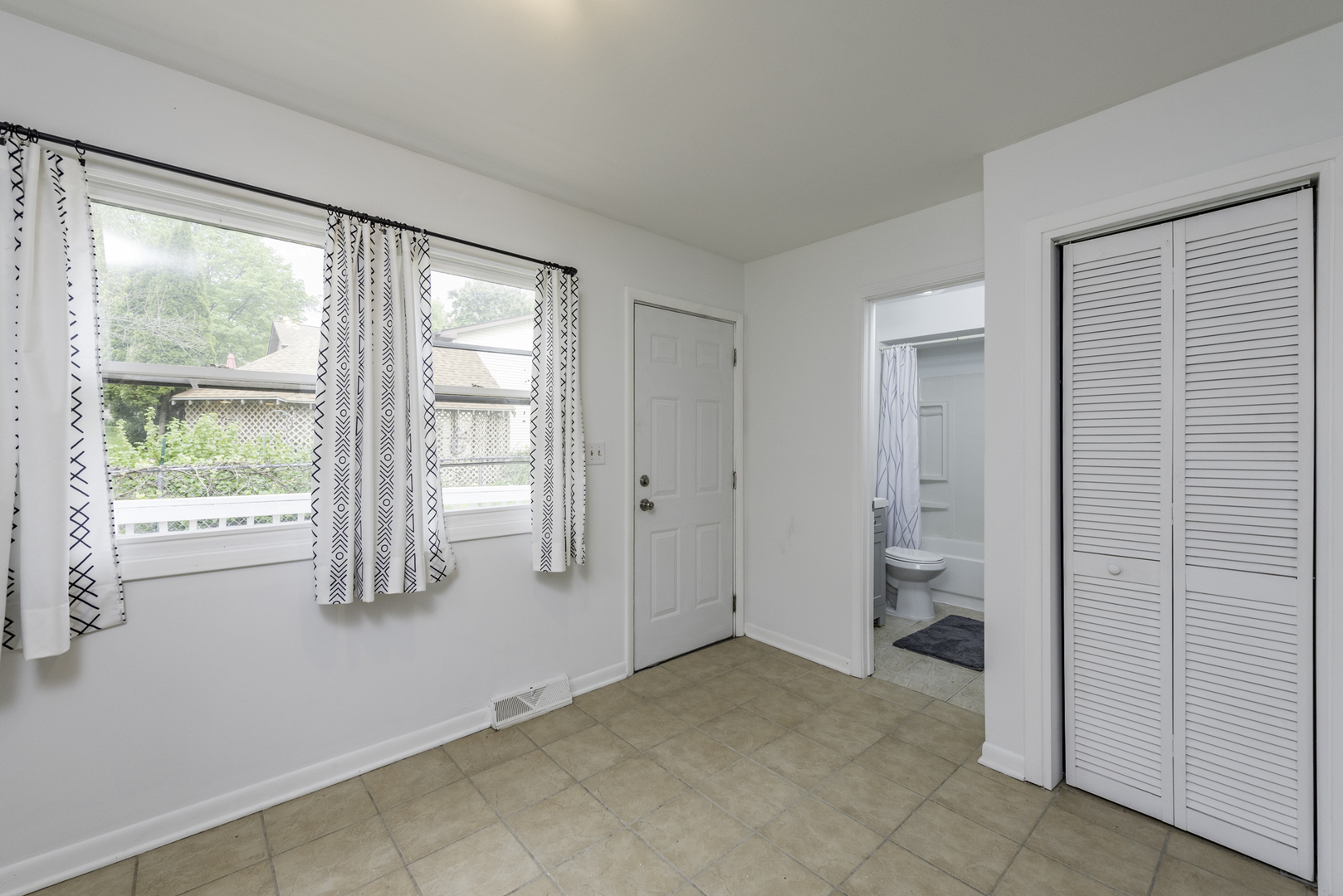 40525 North Marcus Street Antioch IL 60002