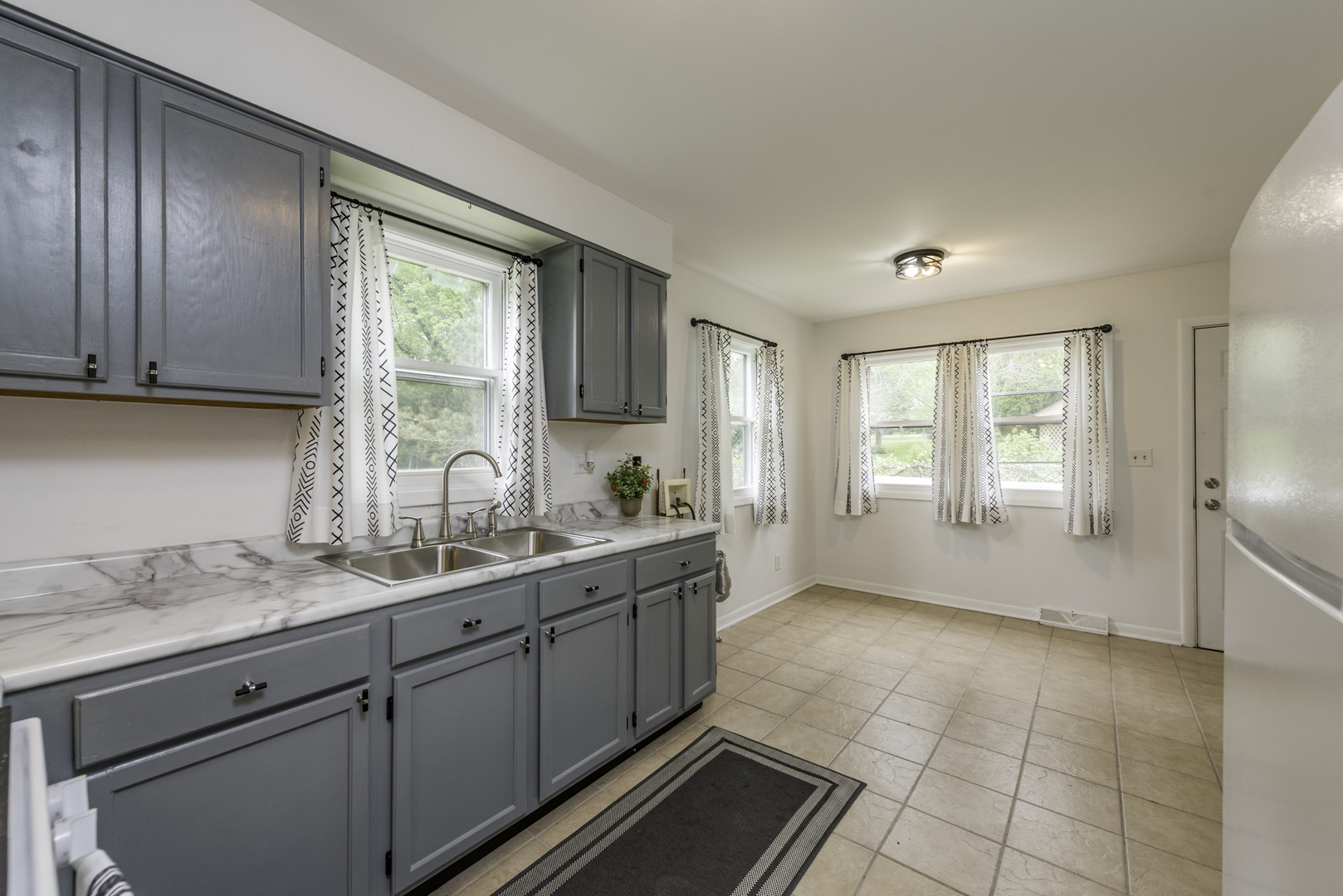 40525 North Marcus Street Antioch IL 60002