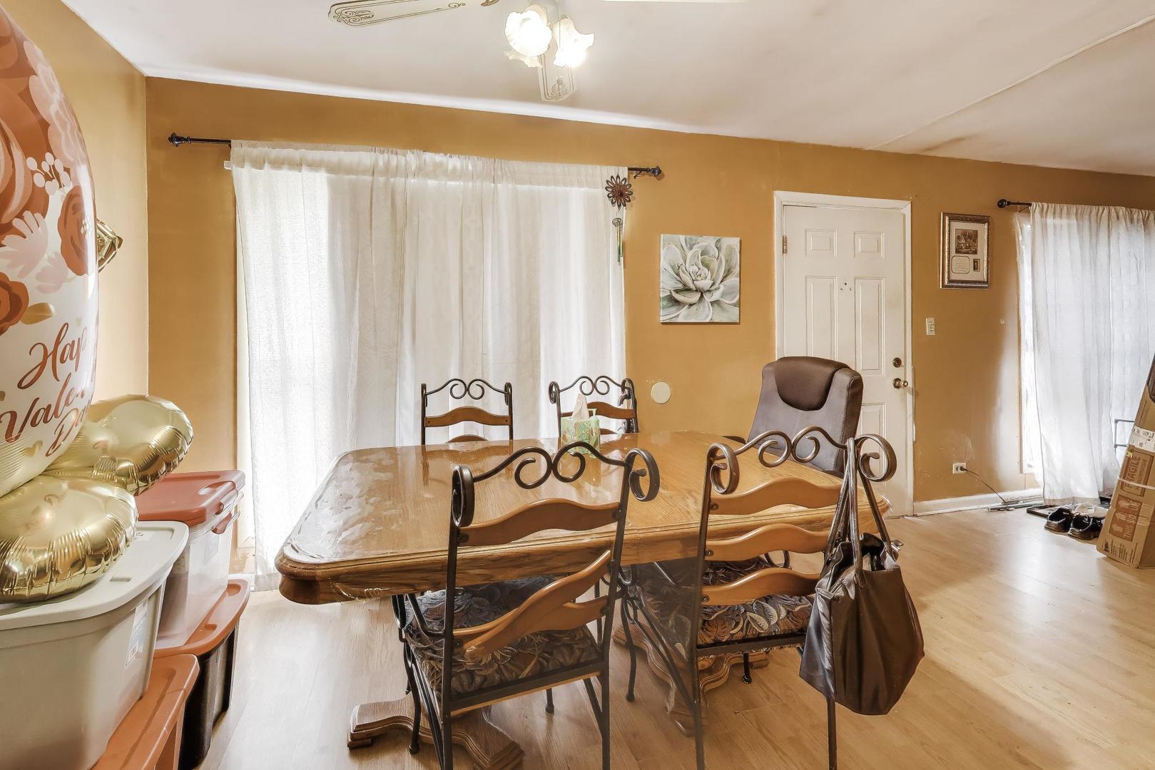 11746 South Racine Avenue Chicago IL 60643