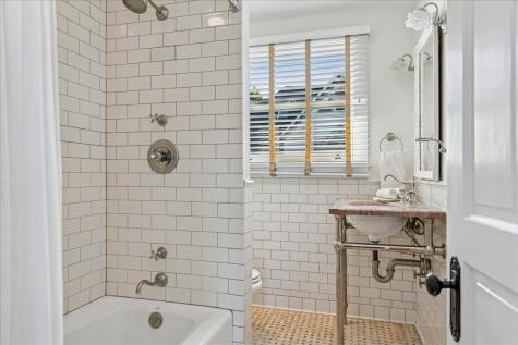 126 West Lake Street Barrington IL 60010