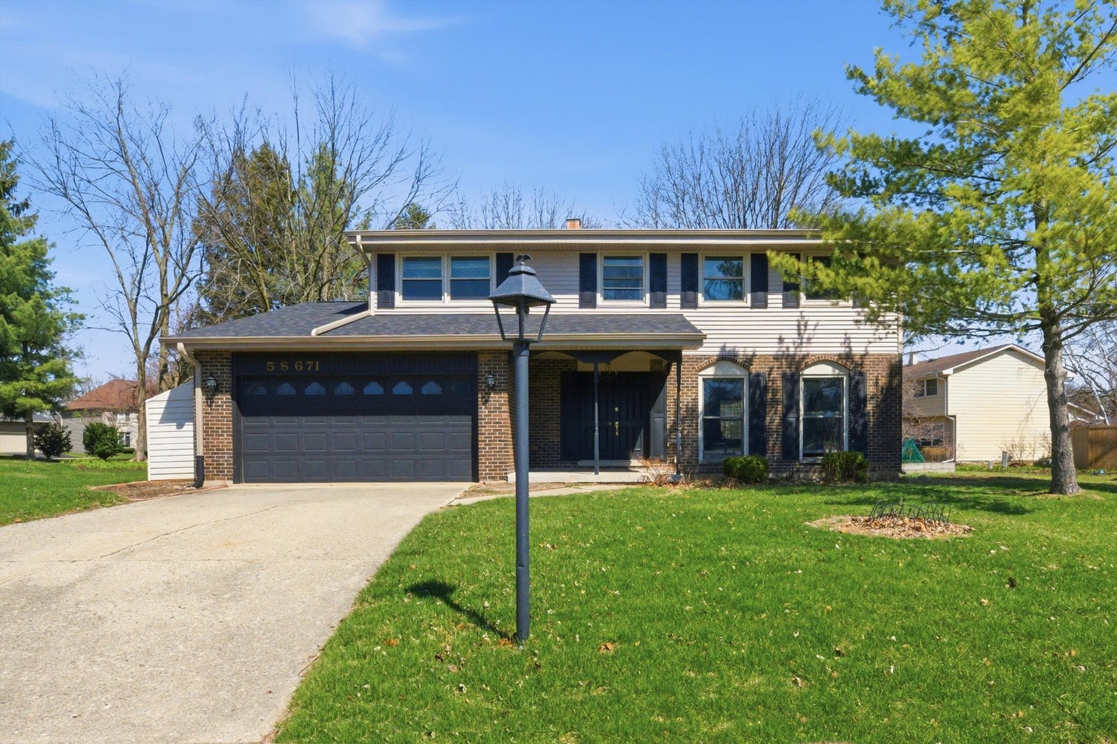5S671 Heather Court Naperville IL 60540