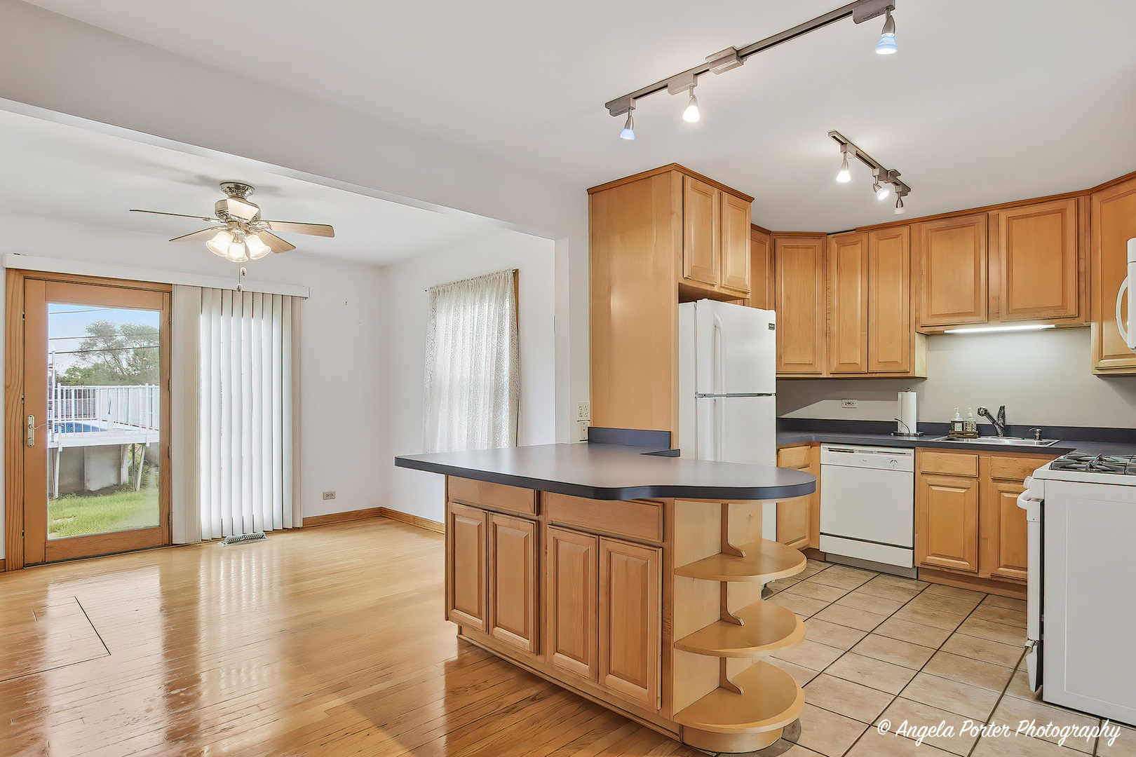 1212 Cherry Street Lake In The Hills IL 60156