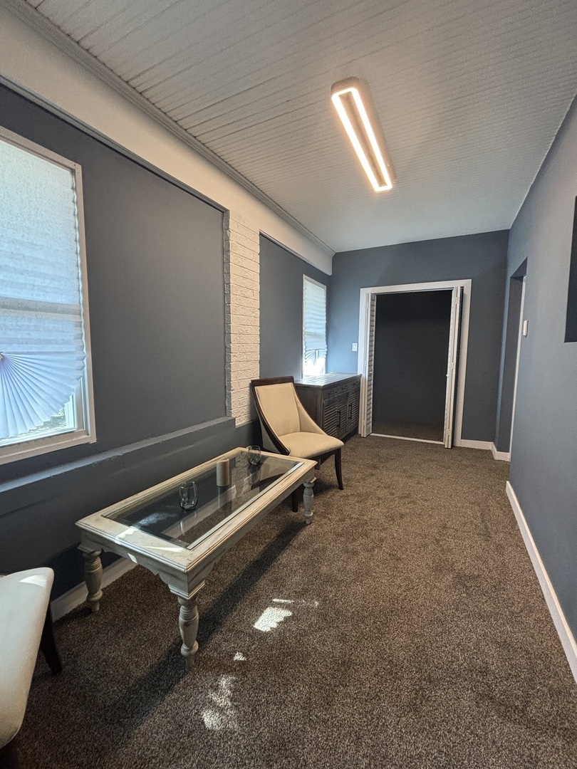 7518 South Ridgeland Avenue Chicago IL 60649