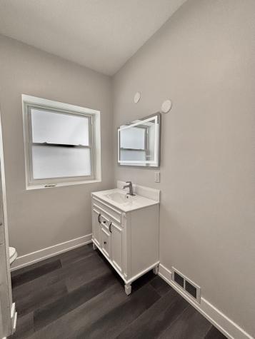 7518 South Ridgeland Avenue Chicago IL 60649