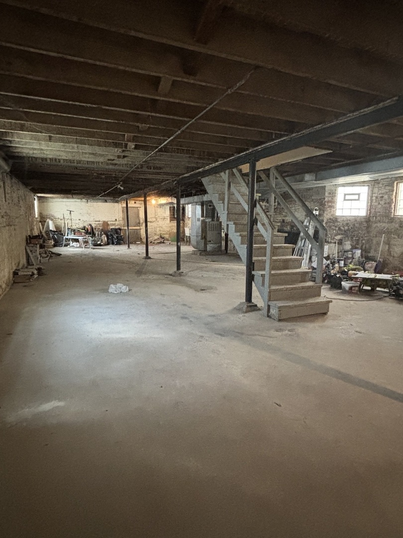 7518 South Ridgeland Avenue Chicago IL 60649