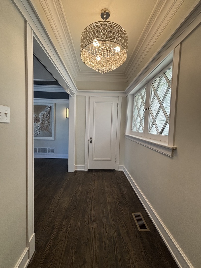 7518 South Ridgeland Avenue Chicago IL 60649