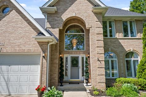 986 East Red Oak Street Addison IL 60101