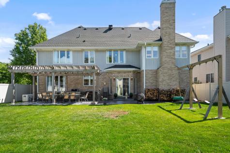 986 East Red Oak Street Addison IL 60101