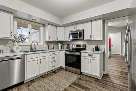 28 Lange Avenue Savoy IL 61874