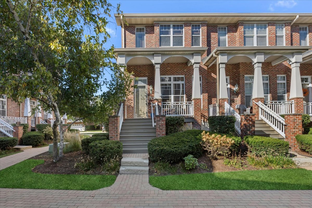 6135 River Bend Drive Lisle IL 60532