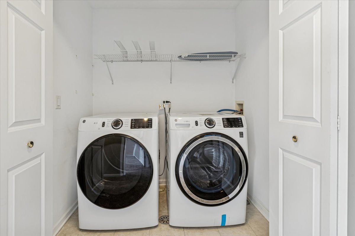 6135 River Bend Drive Lisle IL 60532