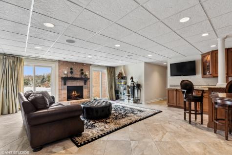 11 Moate Lane Barrington Hills IL 60010