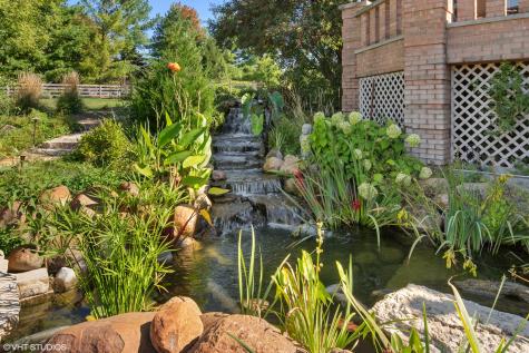 11 Moate Lane Barrington Hills IL 60010