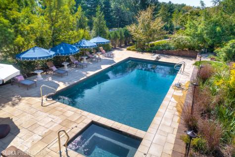 11 Moate Lane Barrington Hills IL 60010