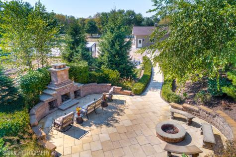 11 Moate Lane Barrington Hills IL 60010