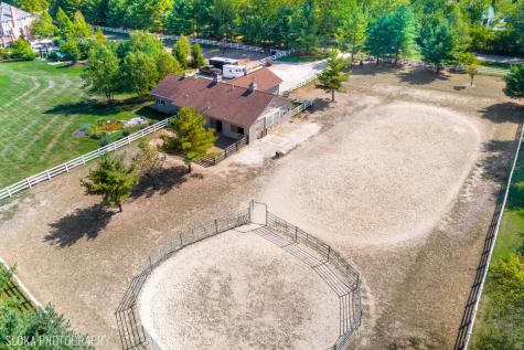 11 Moate Lane Barrington Hills IL 60010