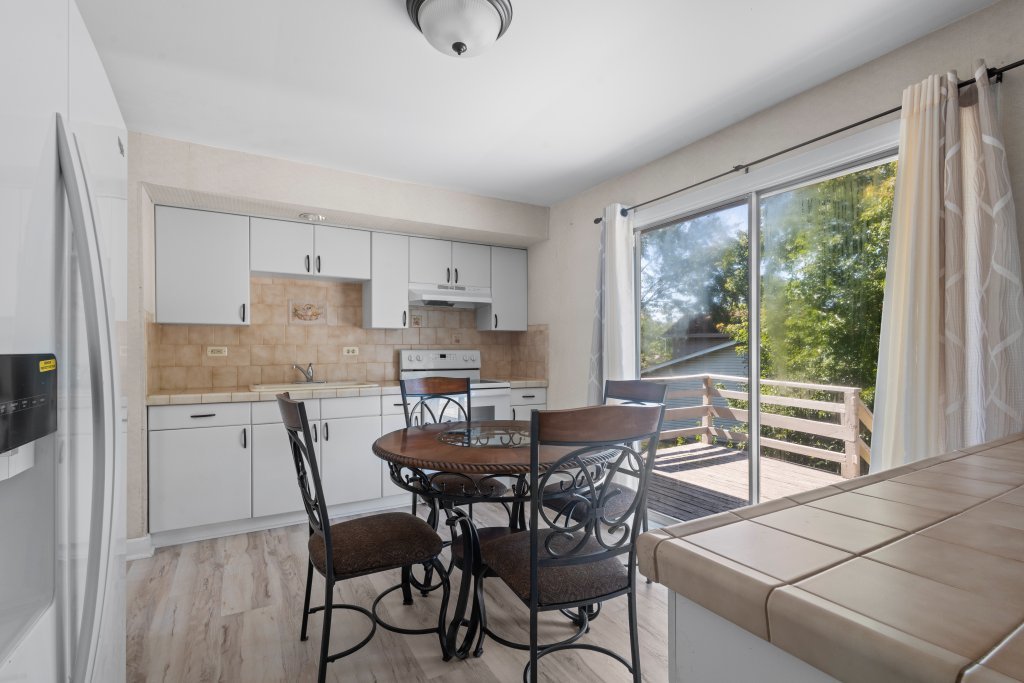 601 Derbyshire Lane Bolingbrook IL 60440