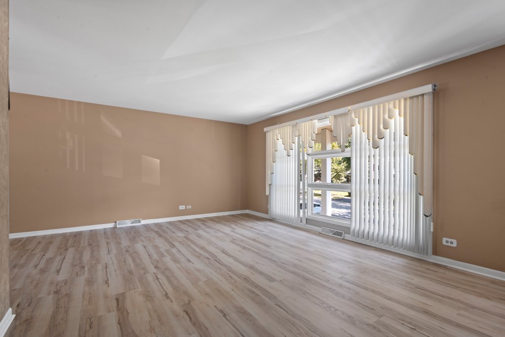 601 Derbyshire Lane Bolingbrook IL 60440