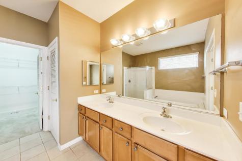 2660 Chesire Court West Dundee IL 60118