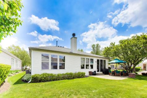 2660 Chesire Court West Dundee IL 60118