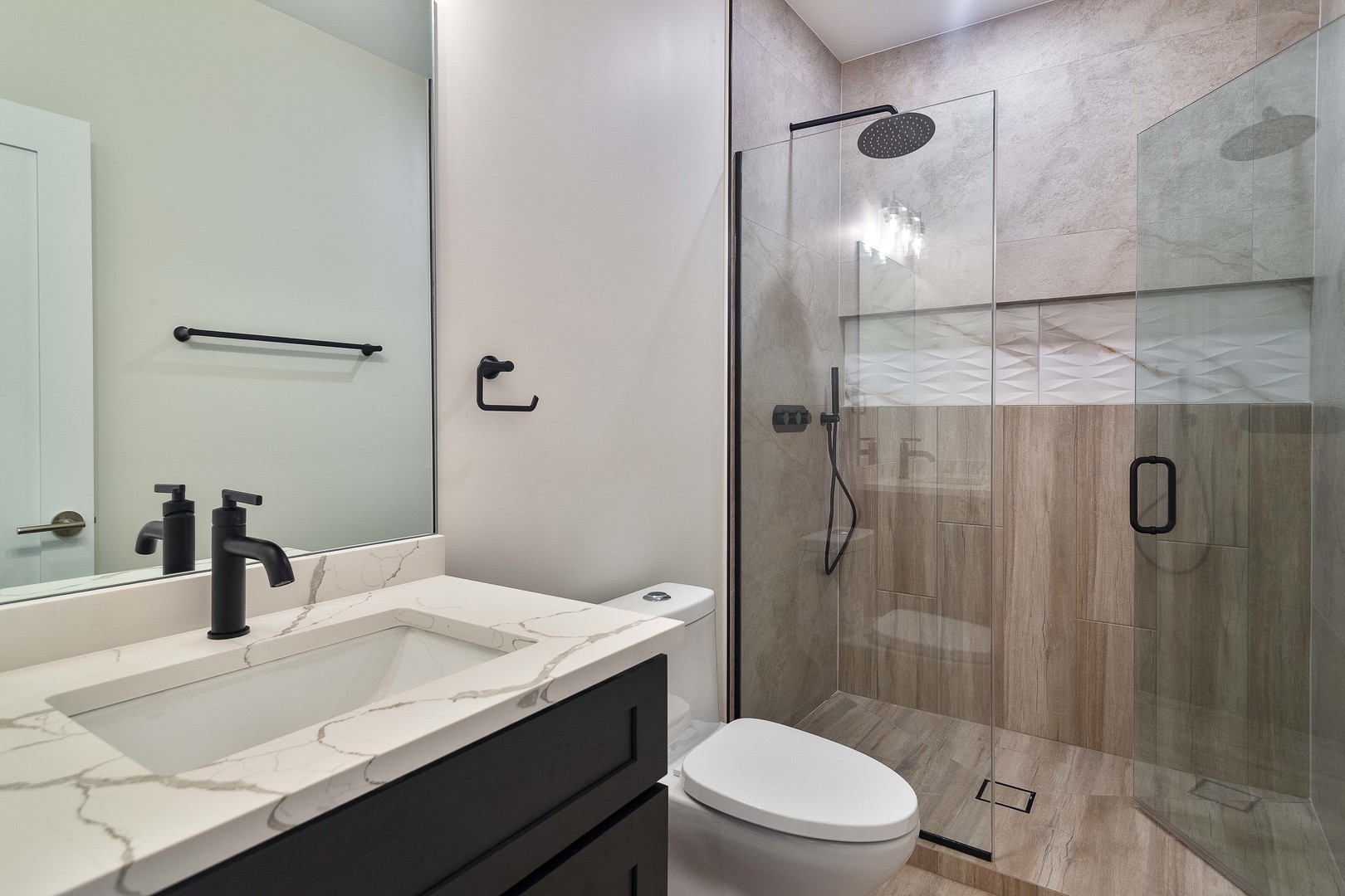 4938 West Medill Avenue Chicago IL 60639