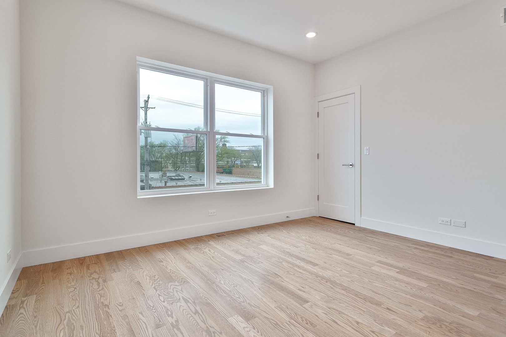 4938 West Medill Avenue Chicago IL 60639
