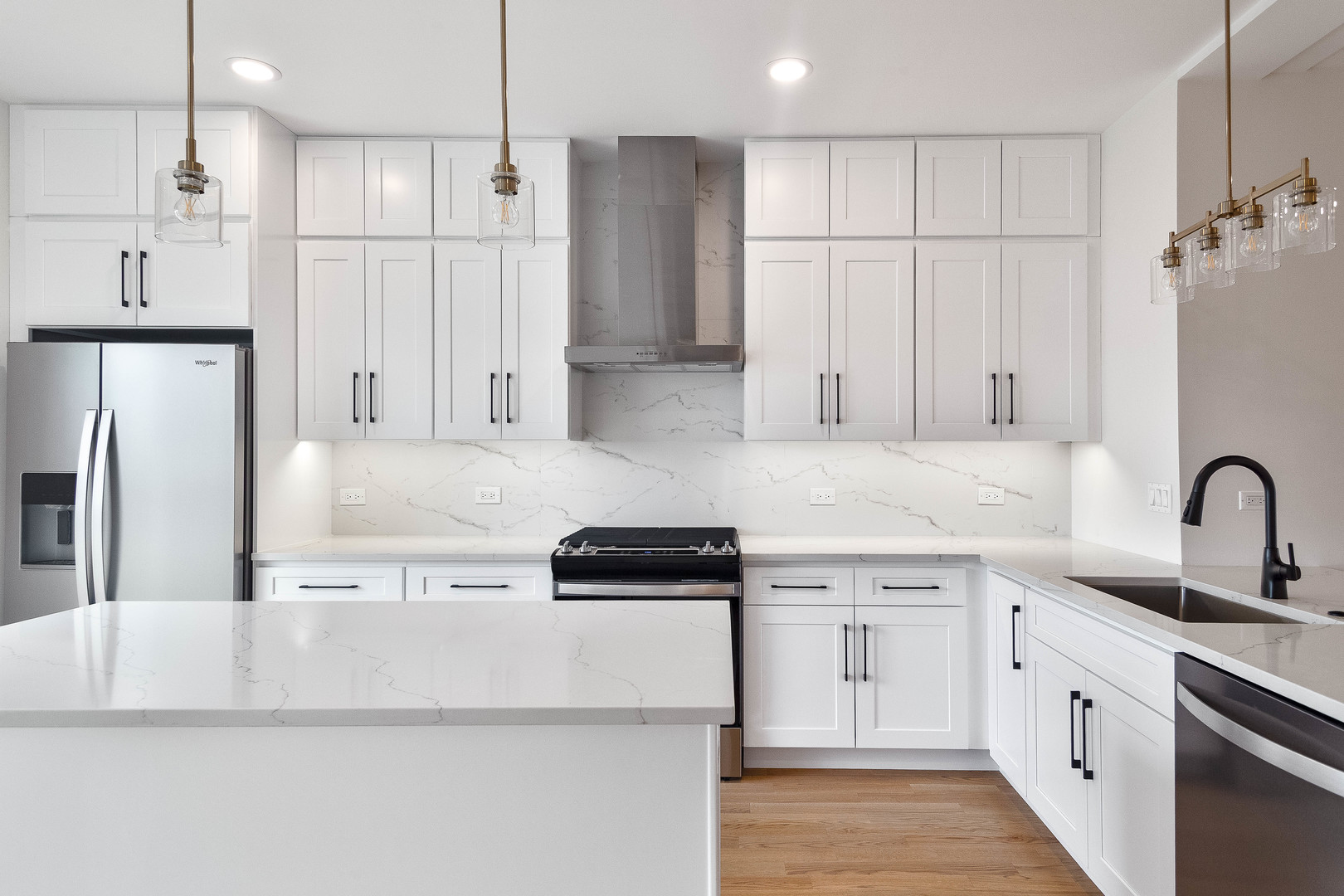 4938 West Medill Avenue Chicago IL 60639
