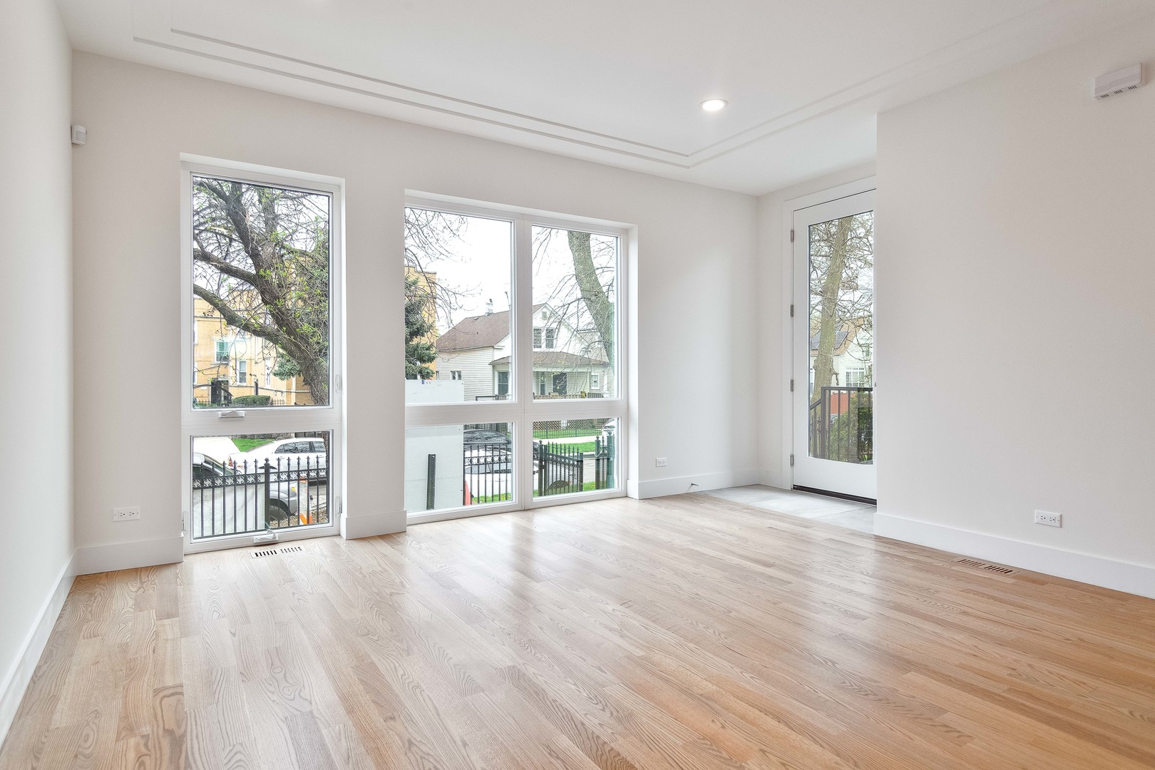 4938 West Medill Avenue Chicago IL 60639