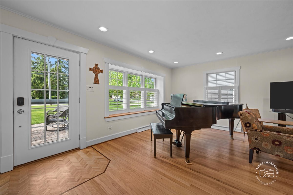 1419 East Forest Avenue Wheaton IL 60187