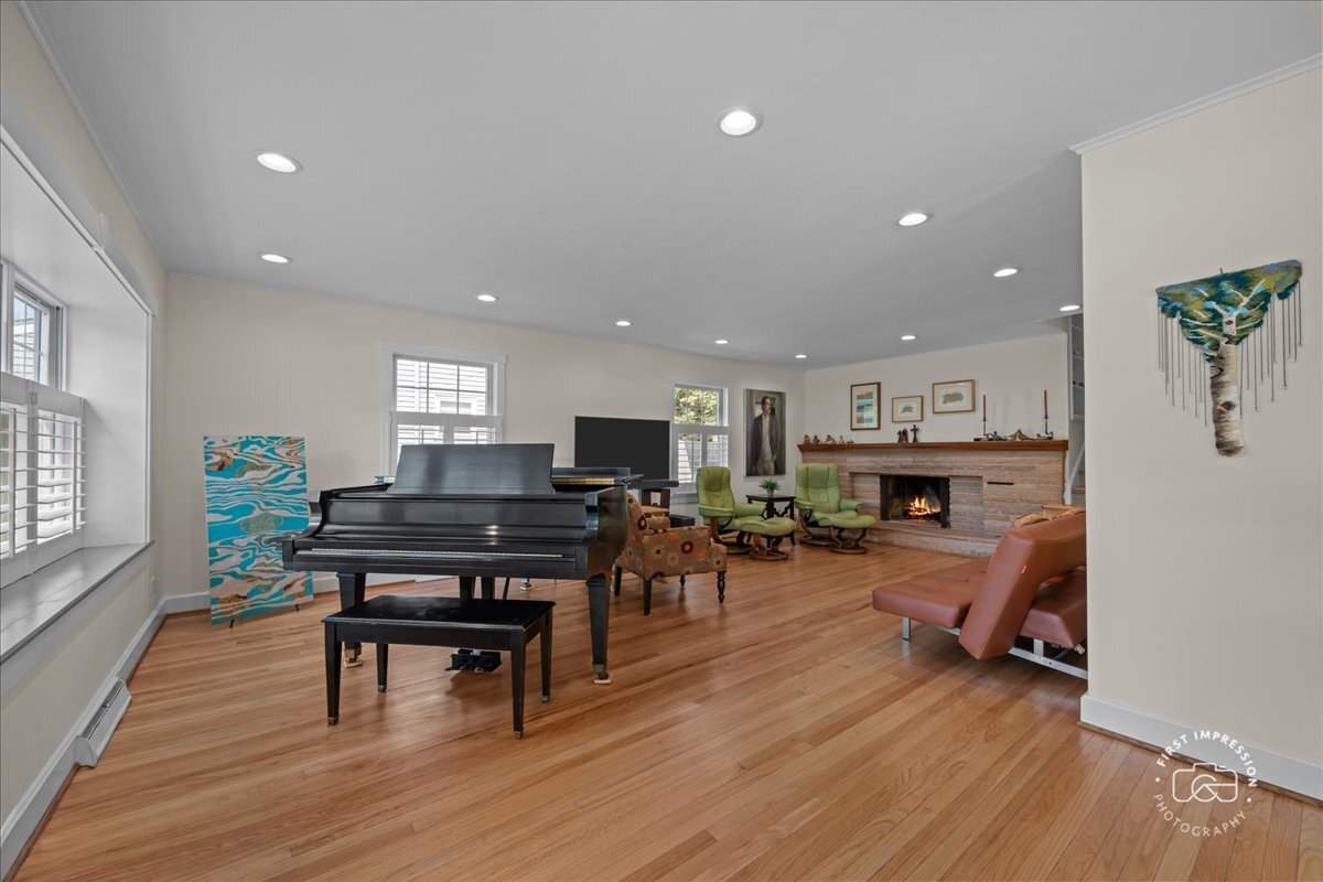 1419 East Forest Avenue Wheaton IL 60187